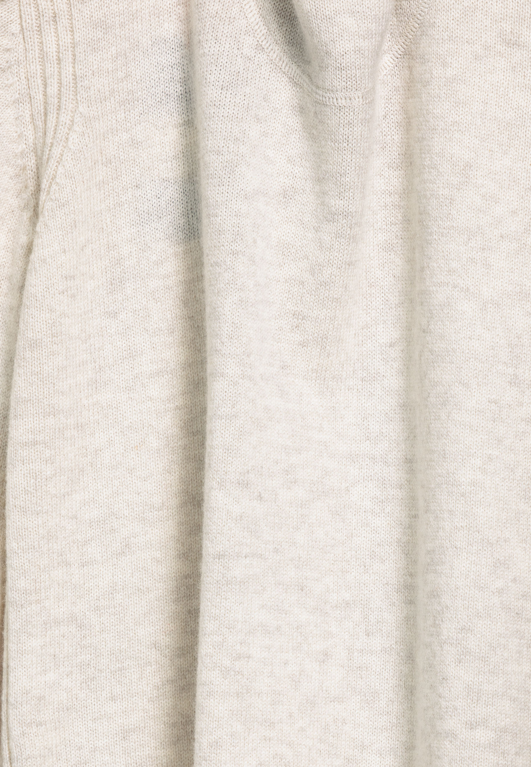 Lamswollen trui met halve rits en knopen -  Beige