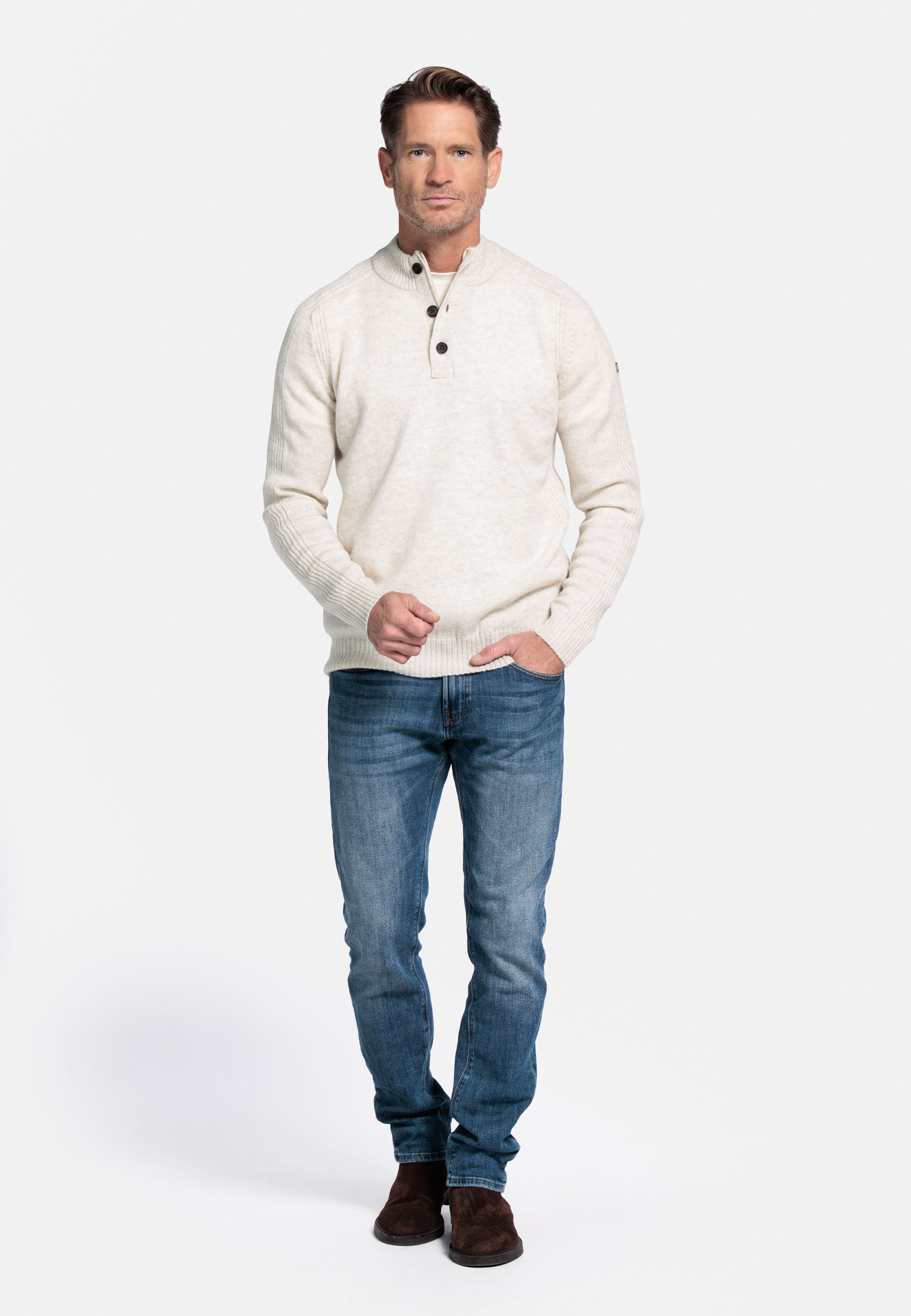 Lamswollen trui met halve rits en knopen -  Beige